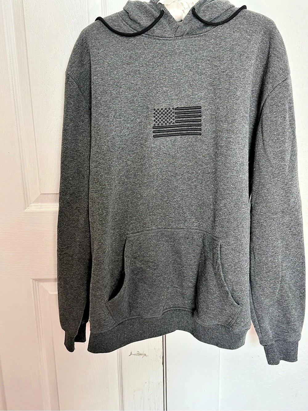 Buck Wear Honor Dignity Respect 1776 Eagle American Flag Hoodie Large Gray &